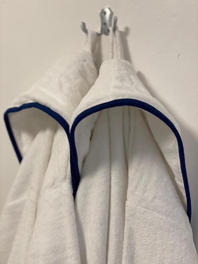 Coco Romantic In Central Antwerp - Sauna 外观 照片